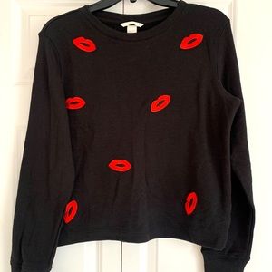 H&M ‘Lips’ Sweatshirt